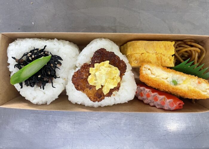 ５月の「のっけおにぎり弁当」