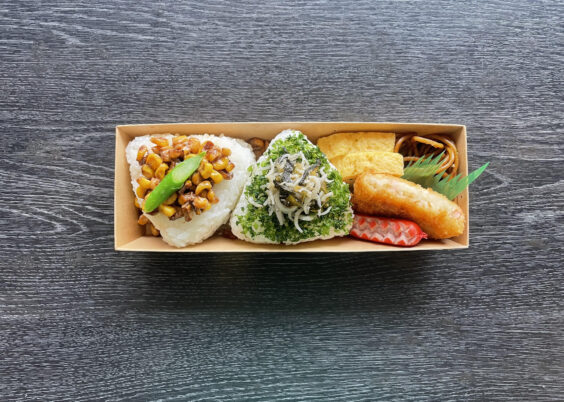 5月の「のっけおにぎり弁当」